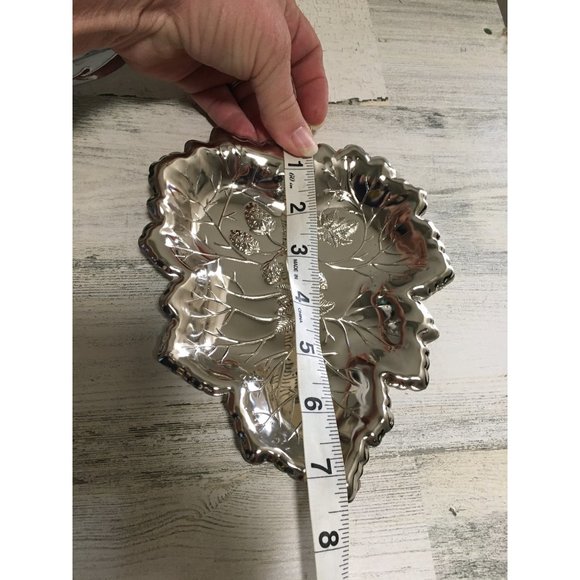 Set of seven silver plate, silver toned serving trays various sizes - Picture 6 of 10